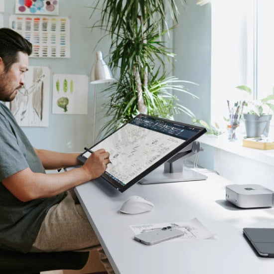 Moniteur tactile Clarity Fold Touch 27" 4K UHD avec webcam, pied pliable et alimentation USB‑C 65 W