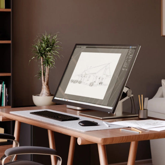 Moniteur Clarity Fold Touch 32" 4K UHD avec 65W Power Delivery, webcam et support pliable