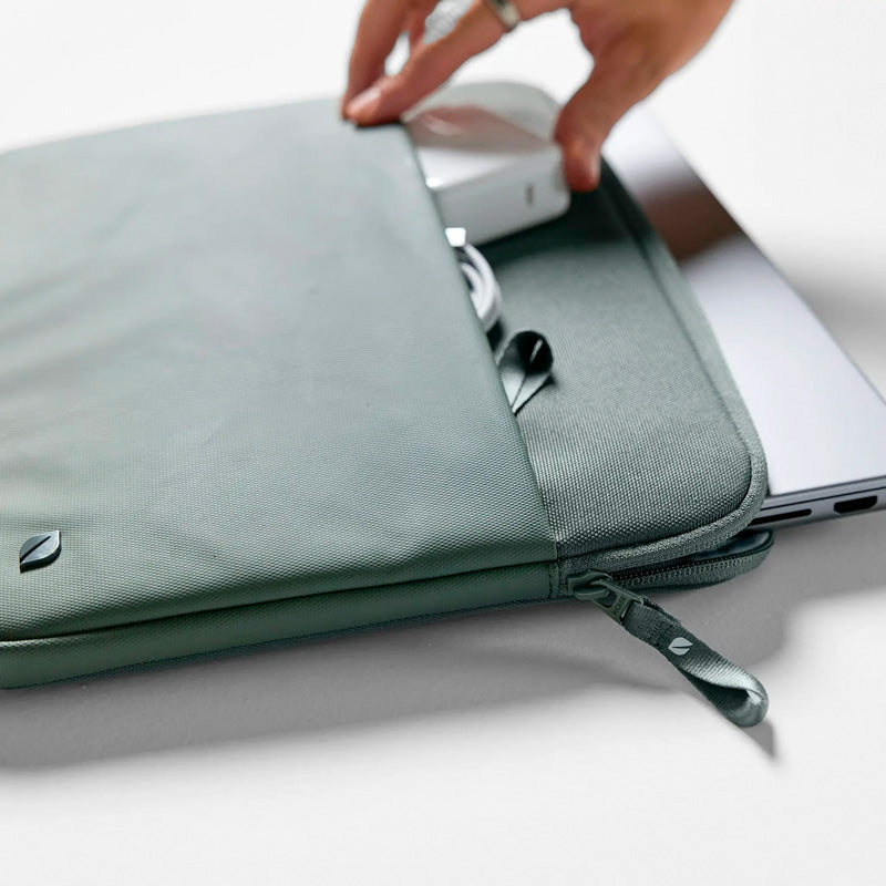 Housse A.R.C MacBook Pro 16" Smoked Ivy