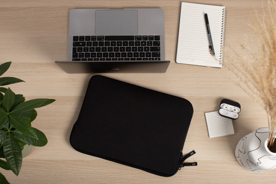 Housse MacBook Pro/Air 13 Basics ²Life Noir/Blanc