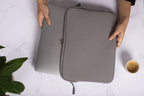 Housse MacBook Pro 16 Basics ²Life Gris/Blanc