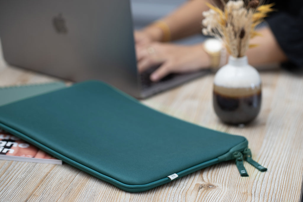 Housse MacBook Air 15 Basics ²Life Vert/Blanc
