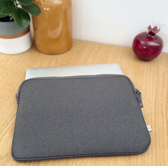Housse MacBook Pro/Air 13 Shade ²Life Anthracite