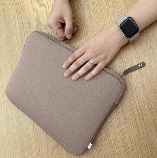 Housse MacBook Pro 14  Shade ²Life Marron