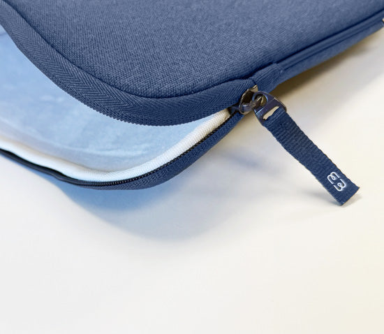 Housse MacBook Pro 14  Shade ²Life Bleue