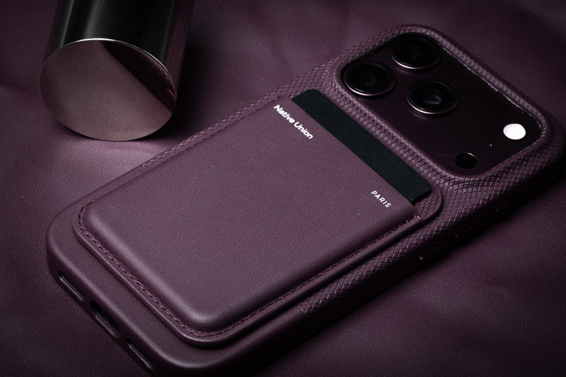 (RE)CLASSIC iPhone 18 Pro / 17 Pro Burgundy