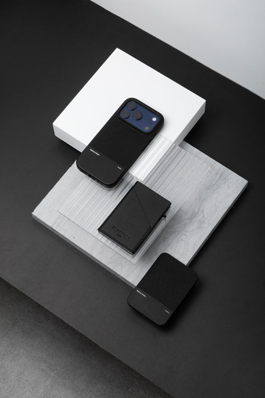 (RE)CLASSIC iPhone 18 Pro / 17 Pro Noir