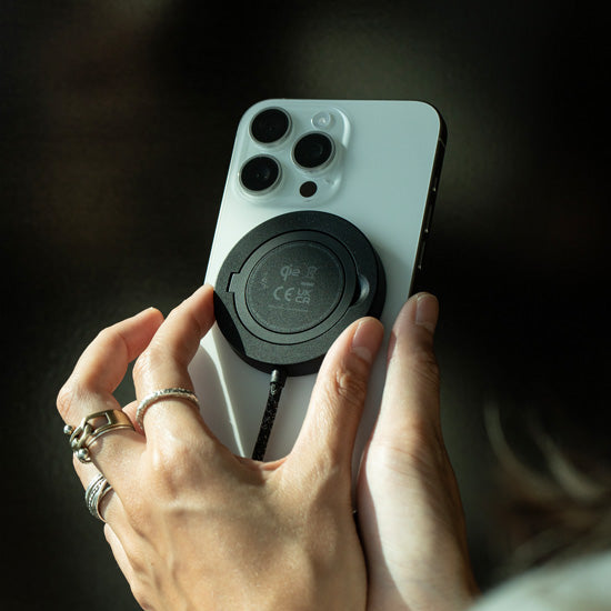 Chargeur sans fil magnétique SnapStand Noir