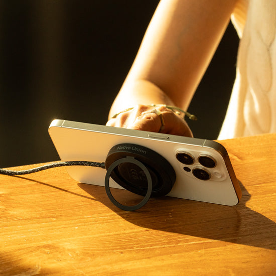 Chargeur sans fil magnétique SnapStand Noir