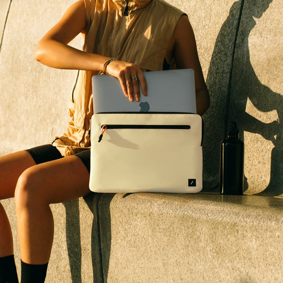 Ultralight Sleeve Sandstone MacBook Pro 16" & Pro/Air 15"