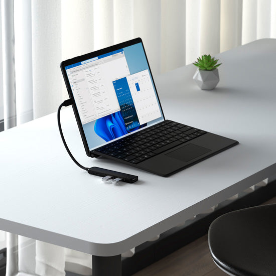 Adaptateur multiport USB-C Slim 4-en-1 4K Noir