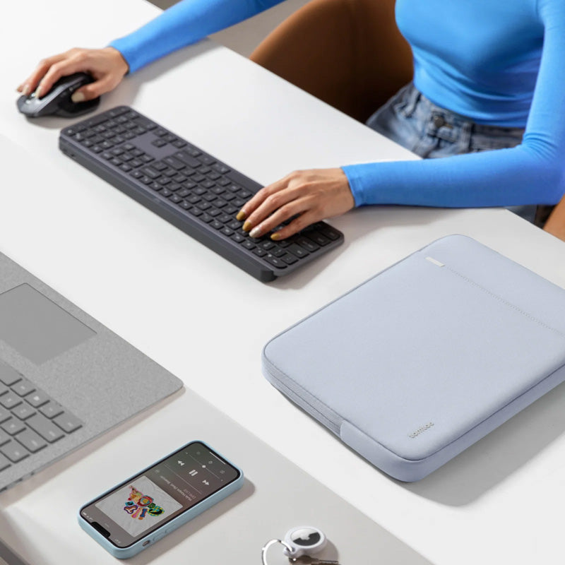 Housse Defender-A13 MacBook Air 15" Light Blue