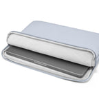 Housse Light-A18 MacBook Air/Pro 13" (M5/M4/M3) Light Blue