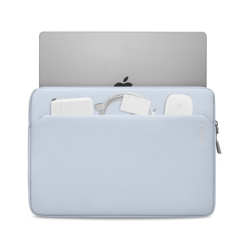 Housse Light-A18 MacBook Air/Pro 13" (M5/M4/M3) Light Blue