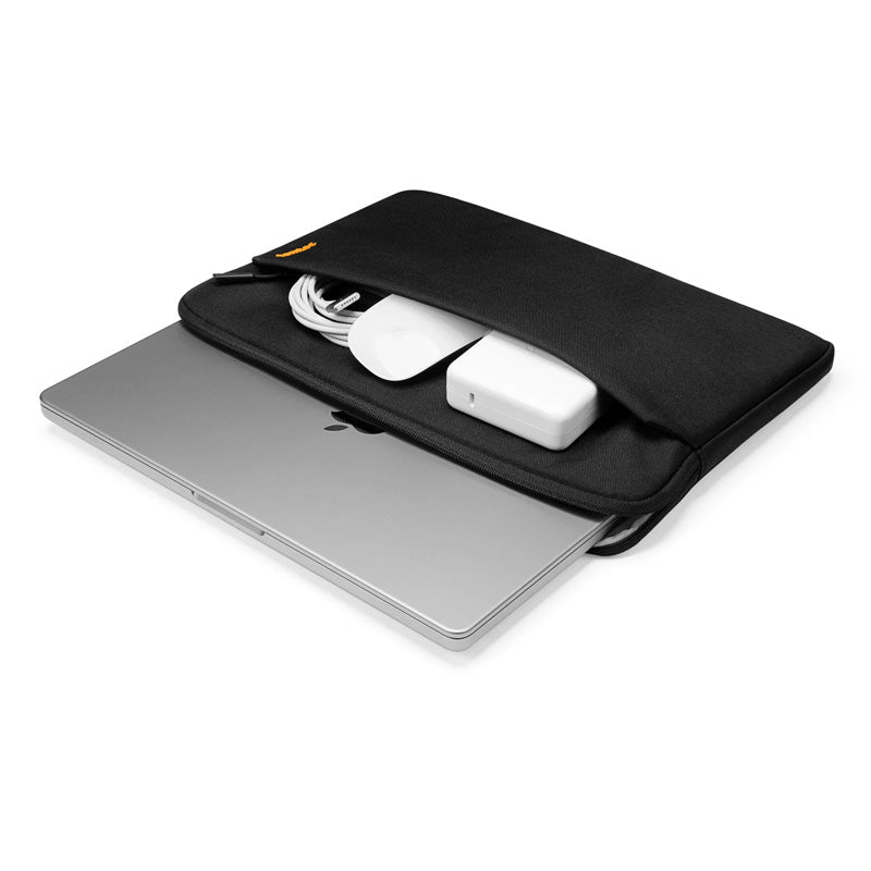 Housse Light-A18 MacBook Air/Pro 13" (M5/M4/M3) Noir