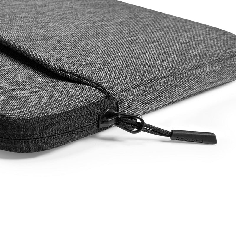 Housse Light-A18 MacBook Air/Pro 13" (M5/M4/M3) Dark Gray