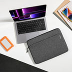 Housse Light-A18 MacBook Air/Pro 13" (M5/M4/M3) Dark Gray