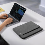Housse Light-A18 MacBook Air/Pro 13" (M5/M4/M3) Dark Gray