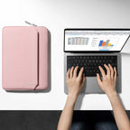 Housse Light-A18 MacBook Air/Pro 13" (M5/M4/M3) Rose