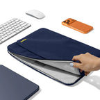 Housse Light-A18 MacBook Neo 13" Navy Blue