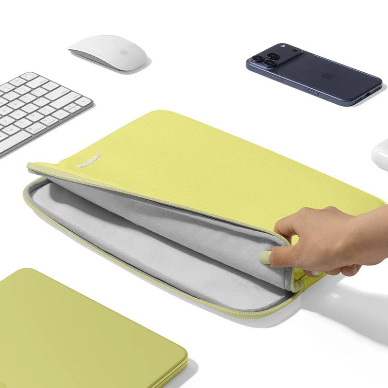 Housse Light-A18 MacBook Neo 13" Citrus