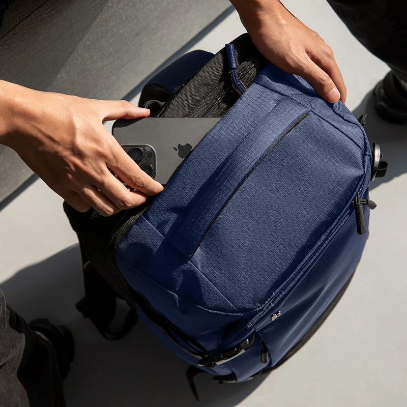 Sac à dos de voyage Navigator-T66 Liteway 20L Dark Blue