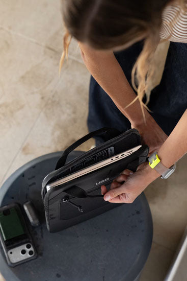 Housse Ultimate pour ordinateur portable 16" - DRYOUT® Active Moisture-Removal Technology™