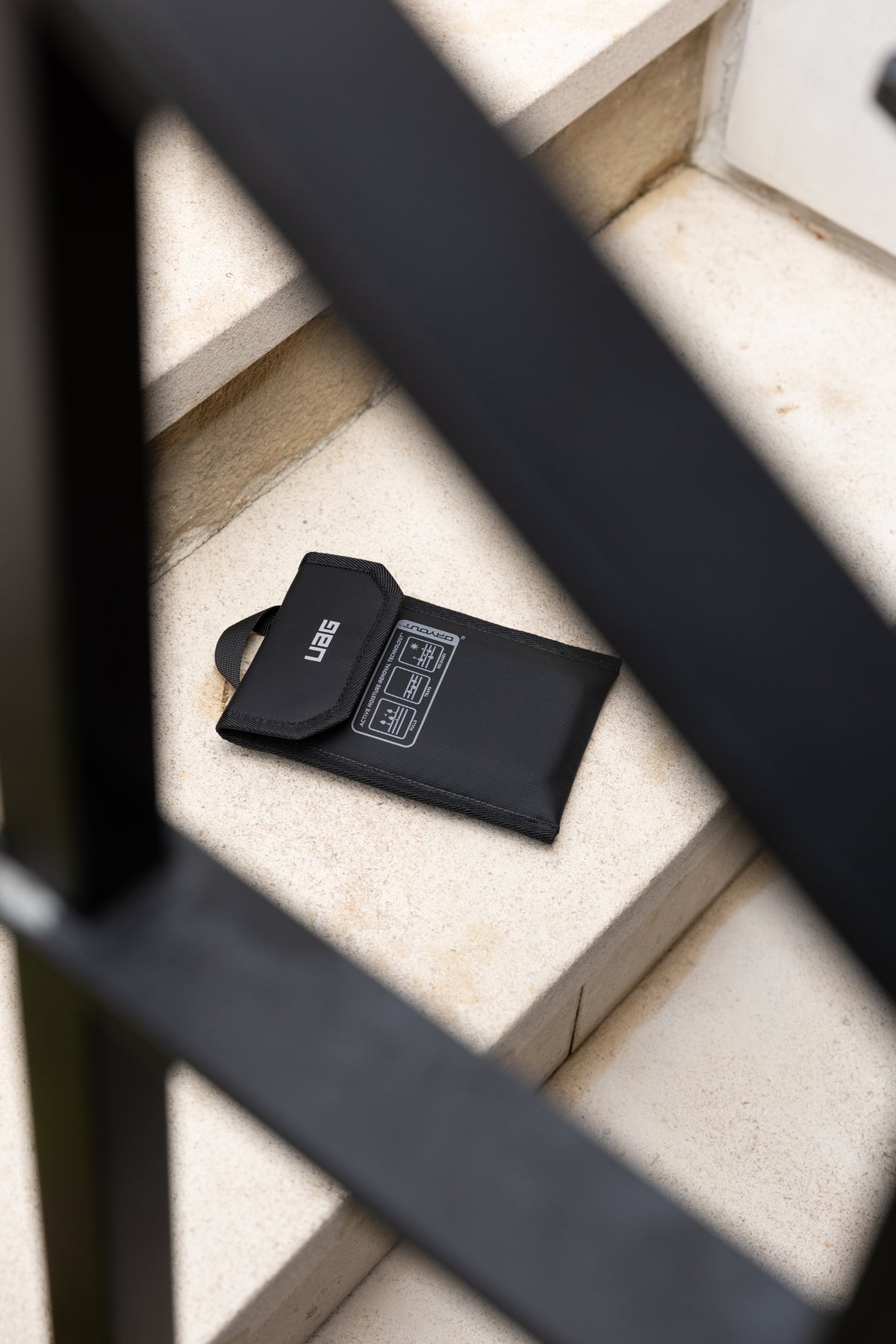 Pochette de récupération pour téléphone - DRYOUT® Active Moisture-Removal Technology™